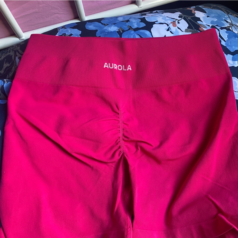 AUROLA Women's Pink Shorts
